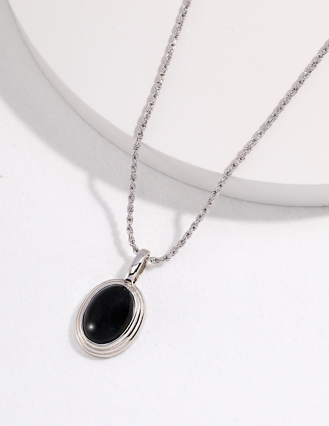 Onyx Halo Necklace